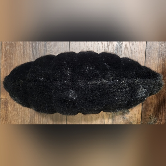 Beautiful Quilted Faux Fur Hobo Bag - Picture 10 of 16